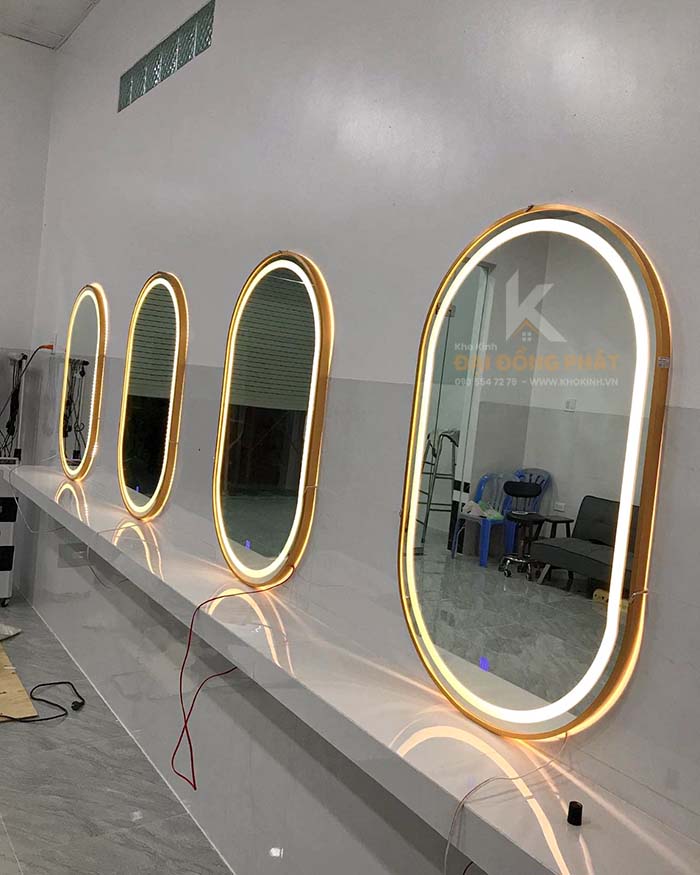 guong oval led cam ung tai binh dinh